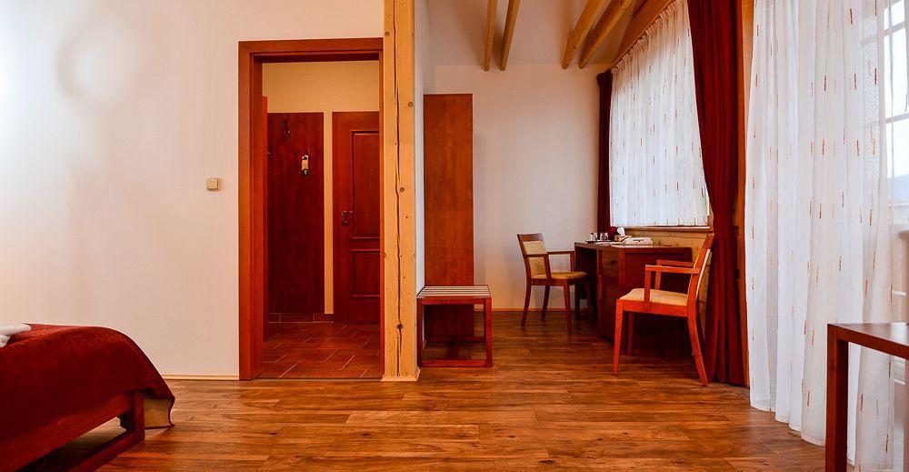 Green Inn Hotel Ostravice Extérieur photo